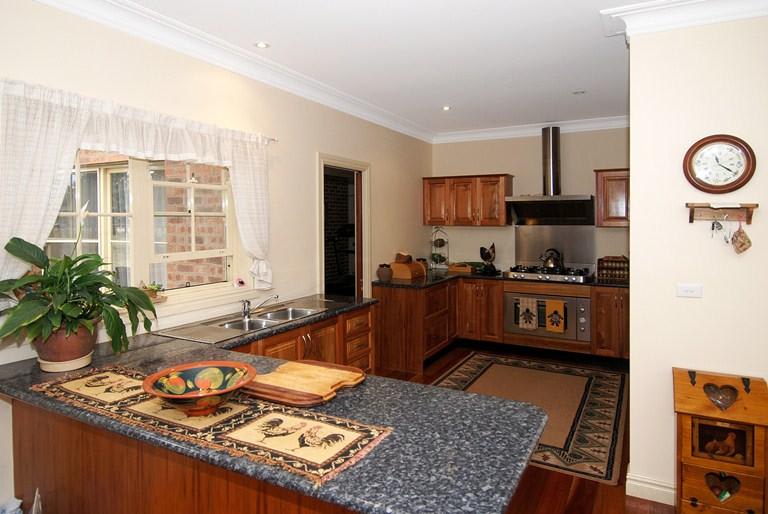50 Bangadilly Road "Gumbaroo" Canyonleigh NSW 2577 - Image 3