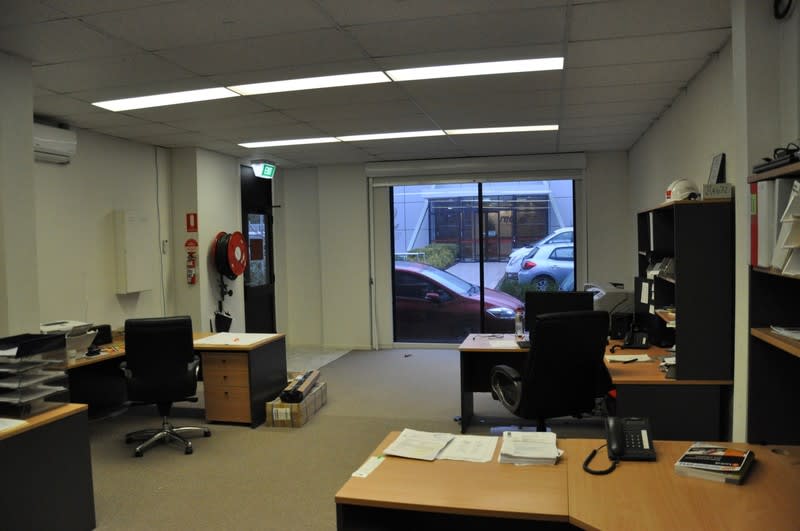 Click to view all images 4/19 William Street Richmond VIC 3121 - Image 3