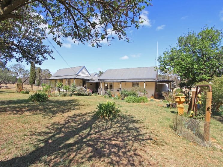 Click to view all images 257 Meadow Valley Road Redesdale VIC 3444 - Image 1
