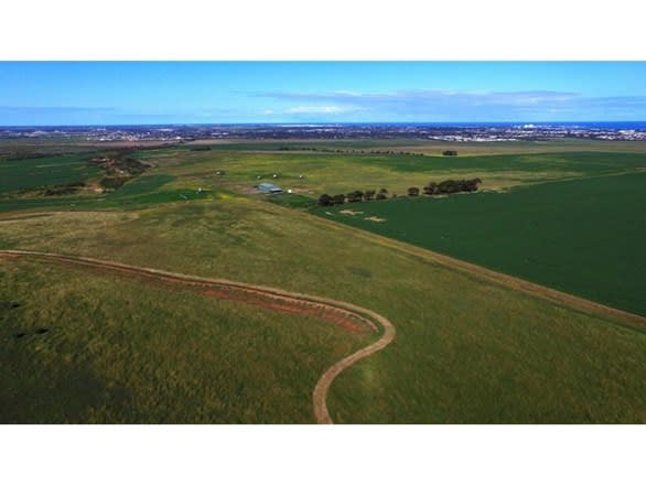 Click to view all images Moresby Lot 51, Fairfax Drive Geraldton WA 6530 - Image 1