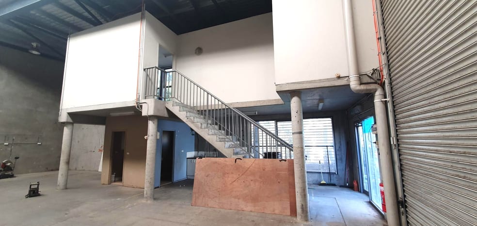 Factory, Warehouse & Industrial commercial property for lease at 1/15 GARTMORE AVE Bankstown NSW 2200
