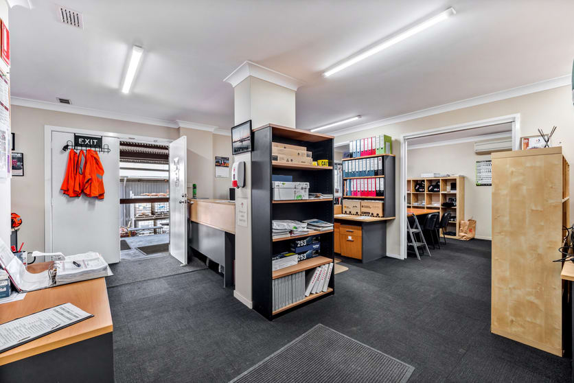 Factory, Warehouse & Industrial commercial property for lease at 172 Commercial Road Vineyard NSW 2765