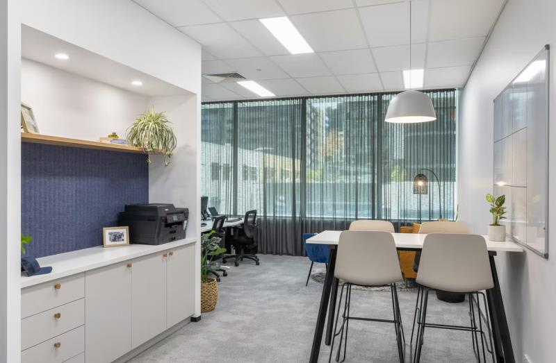 Offices commercial property leased at 4 Kyabra Street Newstead QLD 4006