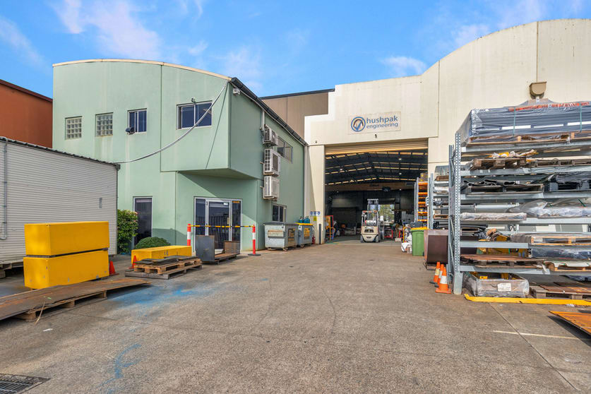 Factory, Warehouse & Industrial commercial property for lease at Unit 1/3 Pippita Close Beresfield NSW 2322 Factory, Warehouse & Industrial commercial property for lease at Unit 1/3 Pippita Close Beresfield NSW 2322