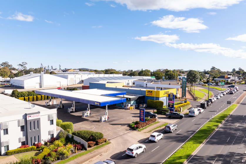 Shop & Retail commercial property for lease at 328-330 James Street Harristown QLD 4350 Shop & Retail commercial property for lease at 328-330 James Street Harristown QLD 4350