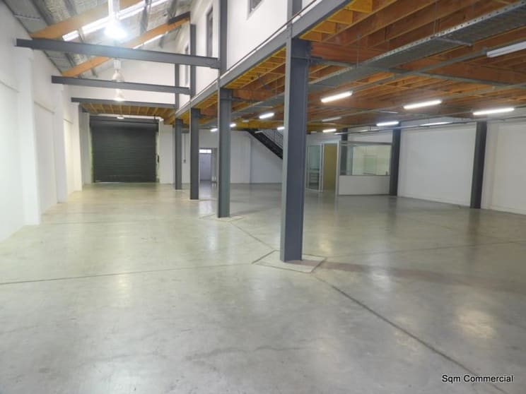 Factory, Warehouse & Industrial commercial property for lease at Unit/5 Hiles Alexandria NSW 2015