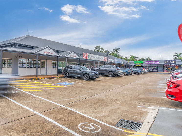 Shop & Retail commercial property for sale at 191 Waller Road Regents Park QLD 4118