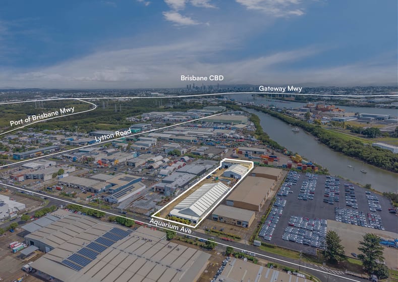 Factory, Warehouse & Industrial commercial property for sale at 44 Aquarium Avenue Hemmant QLD 4174