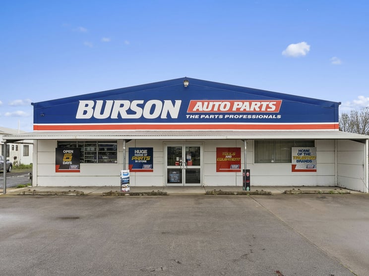 Showrooms / Bulky Goods commercial property for sale at 1-3 Forest Street Colac VIC 3250 Showrooms / Bulky Goods commercial property for sale at 1-3 Forest Street Colac VIC 3250