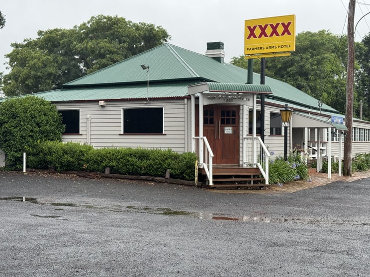 Hotel, Motel, Pub & Leisure commercial property for sale at 9864 New England Highway Cabarlah QLD 4352 Hotel, Motel, Pub & Leisure commercial property for sale at 9864 New England Highway Cabarlah QLD 4352