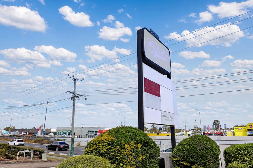 Other commercial property for sale at 3368 Pacific Highway Springwood QLD 4127