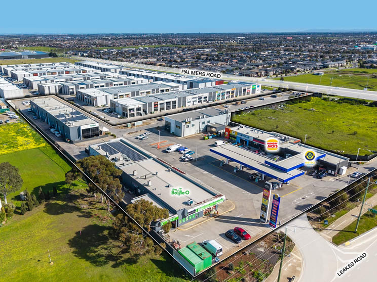 Shop & Retail commercial property for sale at 211 Leakes Road Truganina VIC 3029