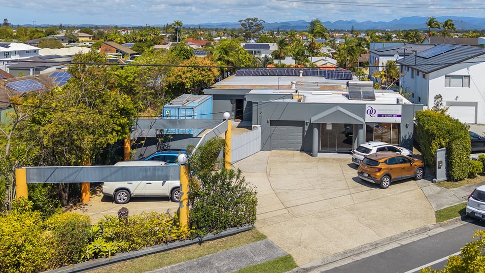 Factory, Warehouse & Industrial commercial property for sale at 174 Ashmore Road Benowa QLD 4217 Factory, Warehouse & Industrial commercial property for sale at 174 Ashmore Road Benowa QLD 4217