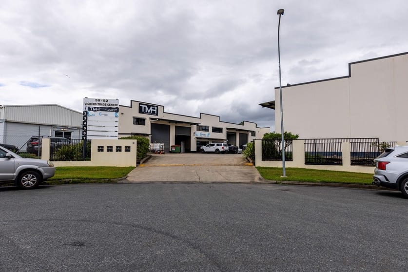 Factory, Warehouse & Industrial commercial property for sale at 2/50-52 Vickers Street Edmonton QLD 4869