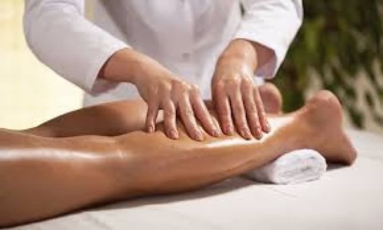 City Massage shop with plenty street parking