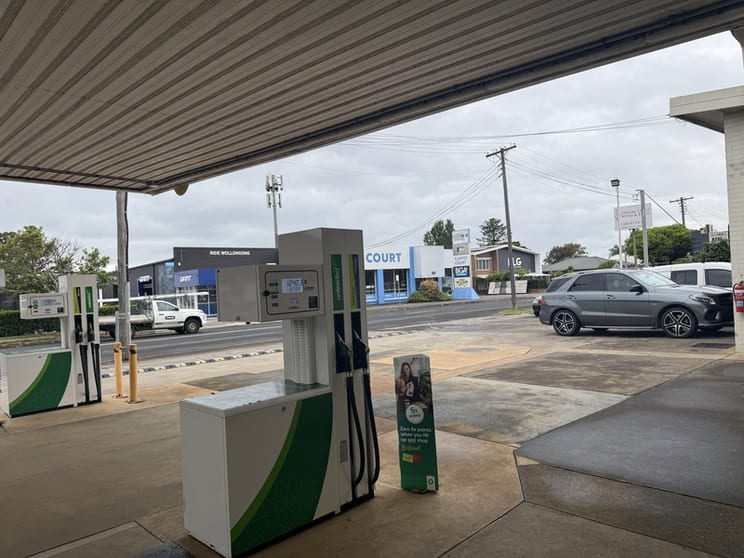 Freehold, Property & Business Sale. Petrol Station & Workshop
Massive Potential. Freehold, Property & Business Sale. Petrol Station & Workshop
Massive Potential.