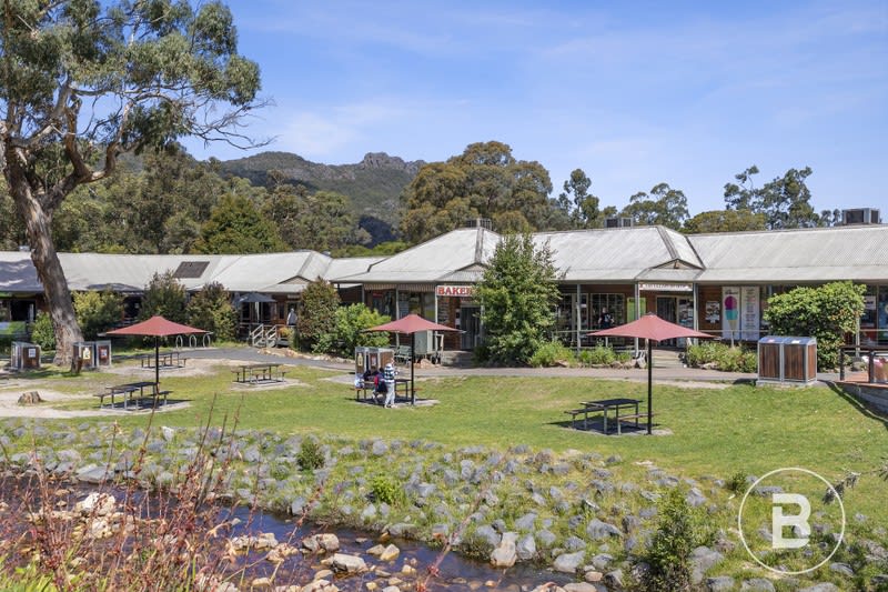 Halls Gap Bakery
a Country Gem
arguably One Of The Finest Home Style Bakeries In
victoria Halls Gap Bakery
a Country Gem
arguably One Of The Finest Home Style Bakeries In
victoria