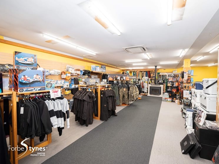 "Successful Outdoor and Recreation Business For Sale" "Successful Outdoor and Recreation Business For Sale"
