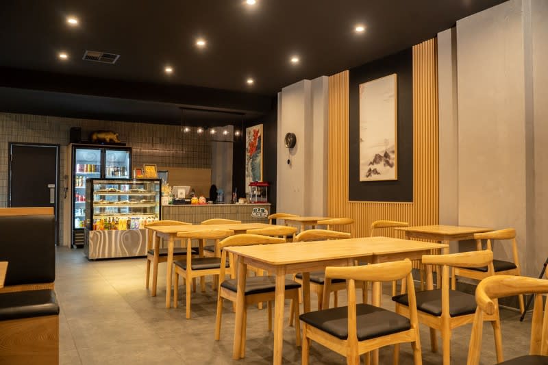 Chinese dry pot and  clay pot Restaurant  business for sale (Near Chinatown)