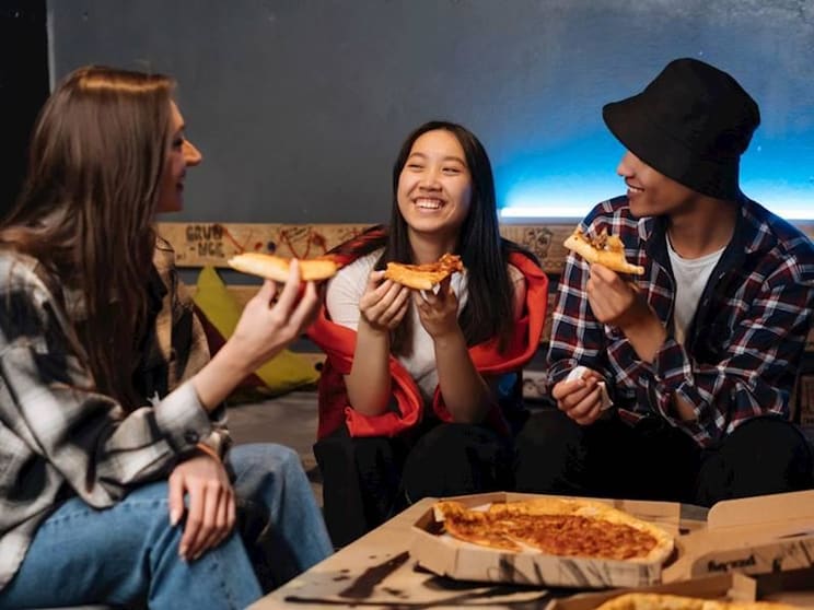 Established Crust Pizza - $330K Managed Profit Established Crust Pizza - $330K Managed Profit