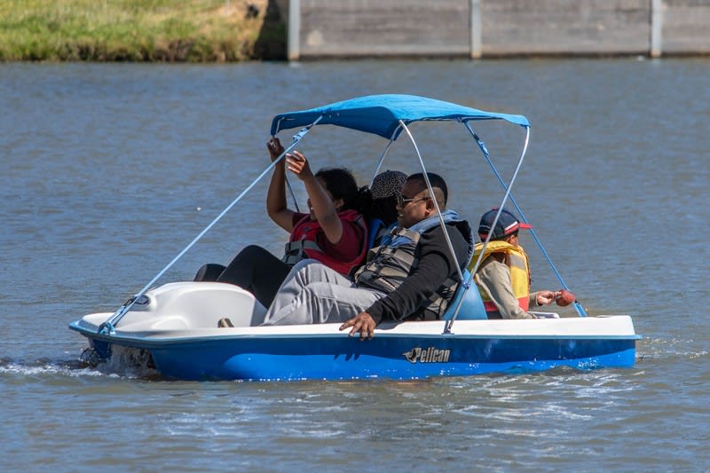 Award winning tourism business - watercraft hire Nagambie Lakes