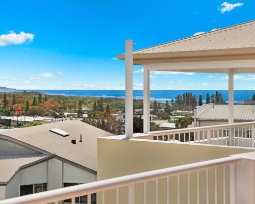Luxury Resort Investment: Price Reduction and High Returns Await You