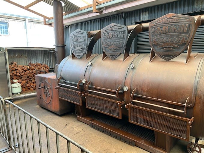 Highly regarded American-style barbecue restaurant Highly regarded American-style barbecue restaurant