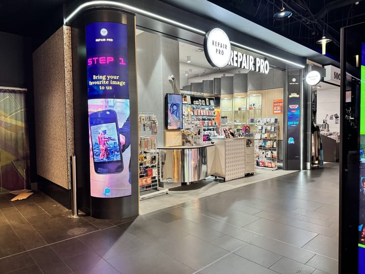 High Exposure Phone Repair & Acessories Retailer Business for Sale! High Exposure Phone Repair & Acessories Retailer Business for Sale!