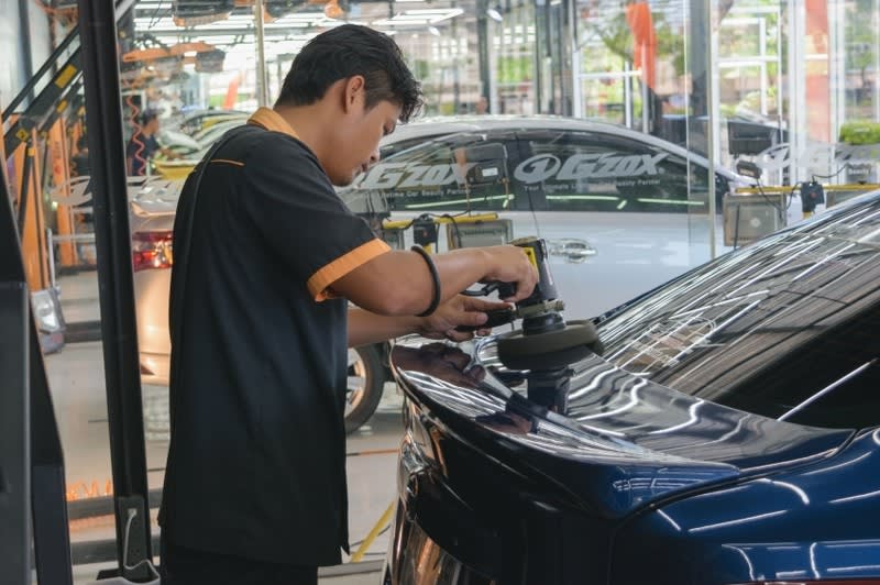 Profitable Car Detailing Business in Prime Location | Secure Lease | Excellent Reviews & Strong Growth Potential [2509081]