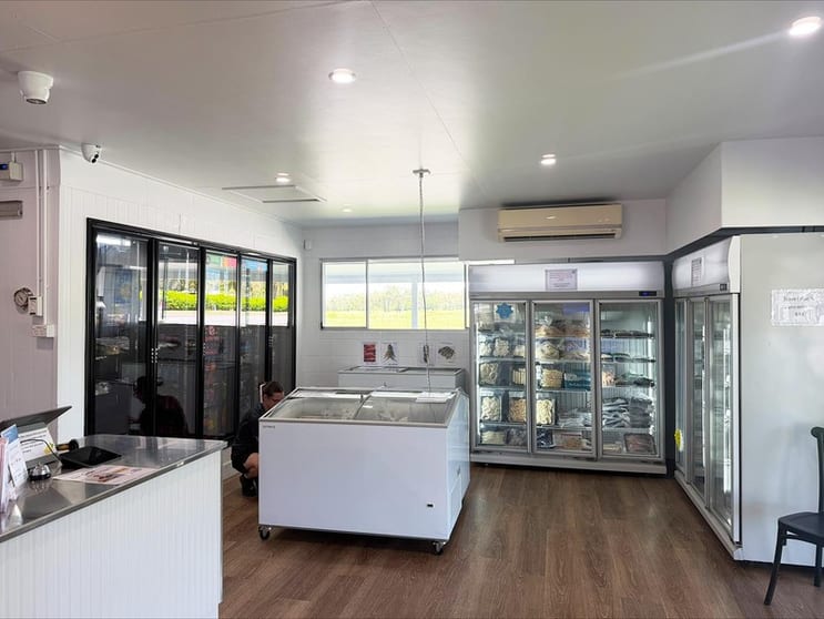 Freehold Fish, Chips & Takeaway - Bowen