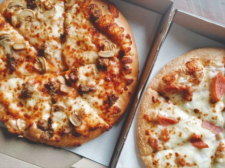 Takeaway Pizza  $9K+ Weekly Sales | Short Hours | Very Low Rent [2508161]