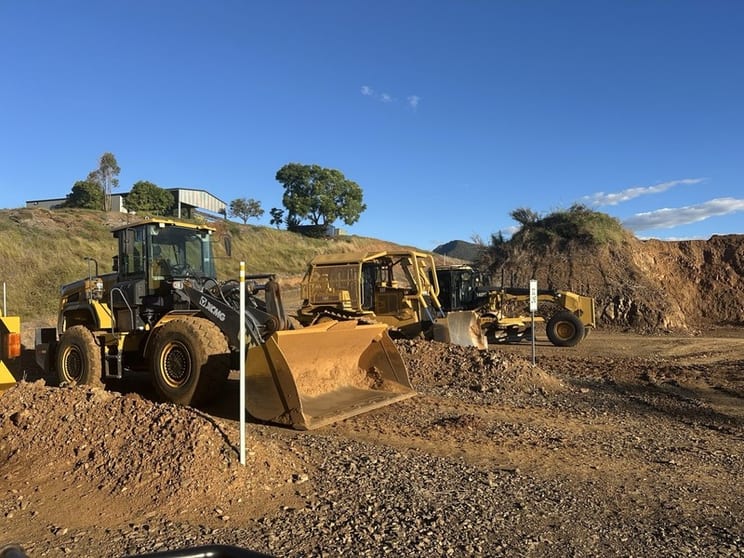 Under Management RTO Training Business Mining and Civil Equipment Training QLD Under Management RTO Training Business Mining and Civil Equipment Training QLD