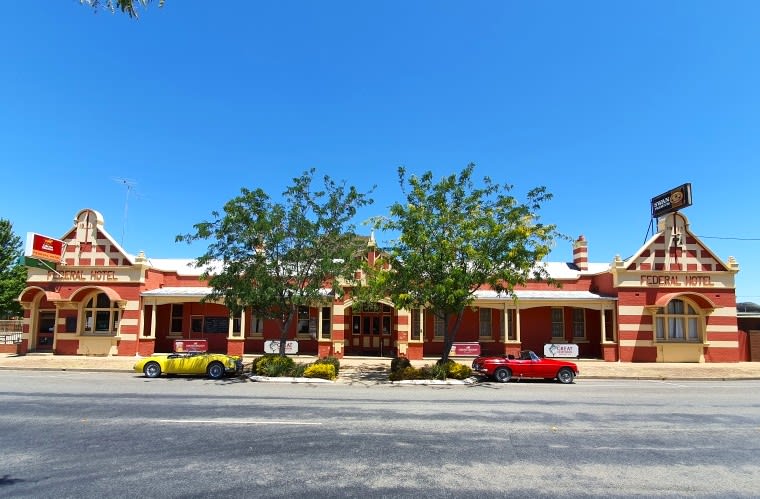 UNDER OFFER - Federal Hotel / Motel, Berrigan NSW - 1P0557