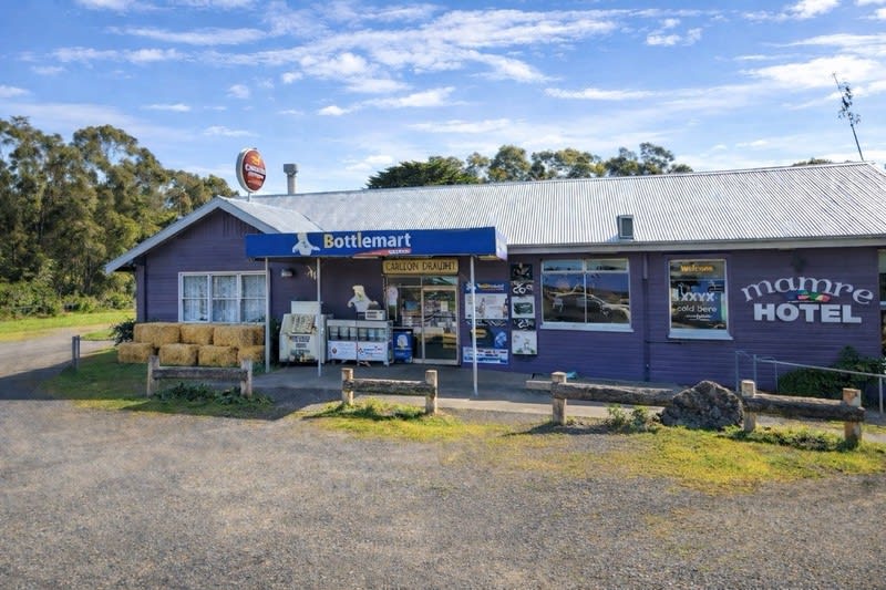 Under Offer - Freehold Hotel and Country Pub   Regional Victoria