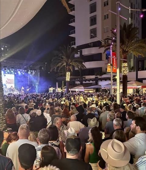 Iconic Gold Coast Hospitality Opportunity | Broadbeach Iconic Gold Coast Hospitality Opportunity | Broadbeach