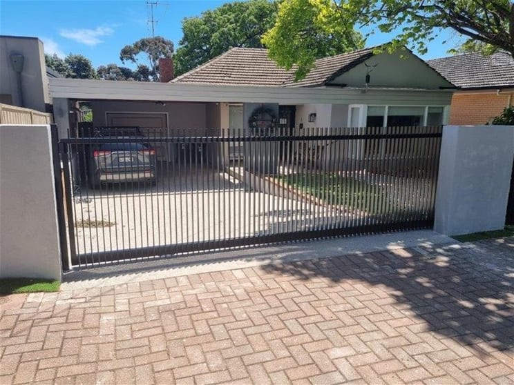 Superior Screens SA - Exclusive Distributor Superior Screens SA - Exclusive Distributor