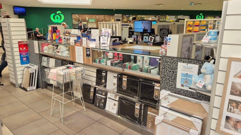 Busy Photographic shop in popular Shopping Centre Busy Photographic shop in popular Shopping Centre