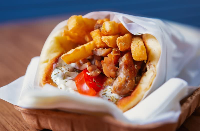 Prime Positioned Souvlaki Takeaway with High Foot Traffic Ref: 13461 Prime Positioned Souvlaki Takeaway with High Foot Traffic Ref: 13461