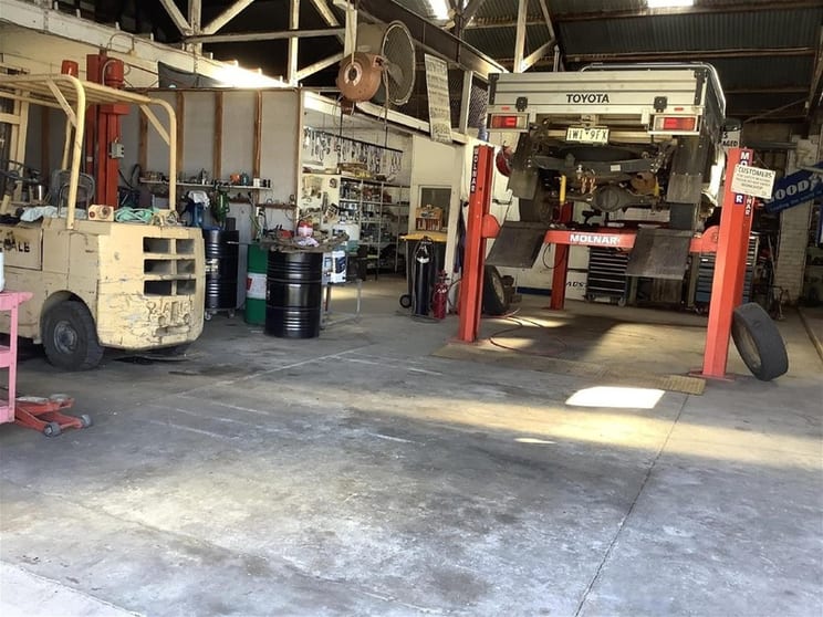 Property & Business Included - Donald Tyre & Exhaust Centre Property & Business Included - Donald Tyre & Exhaust Centre