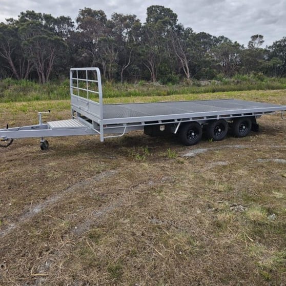 High-Performing Manufacturing Business for Sale -Trailer & Firewood Cutting Equipment Supplier - Prime Milpara, WA - Annual Revenue of $930K - Loyal Customer Base - Fully-Equipped - Growth Prospects - Asking Price: $340,000