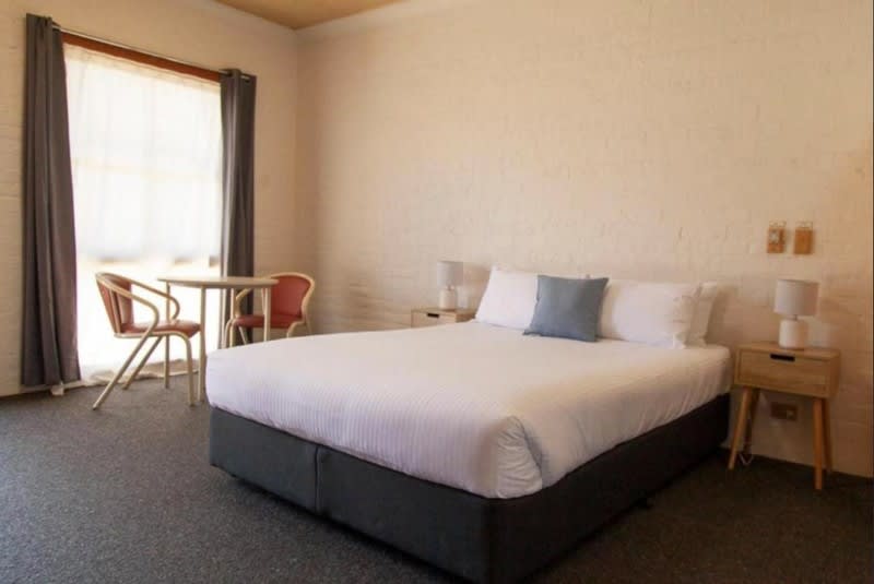 Bega Downs Motor Inn for Sale Bega Downs Motor Inn for Sale