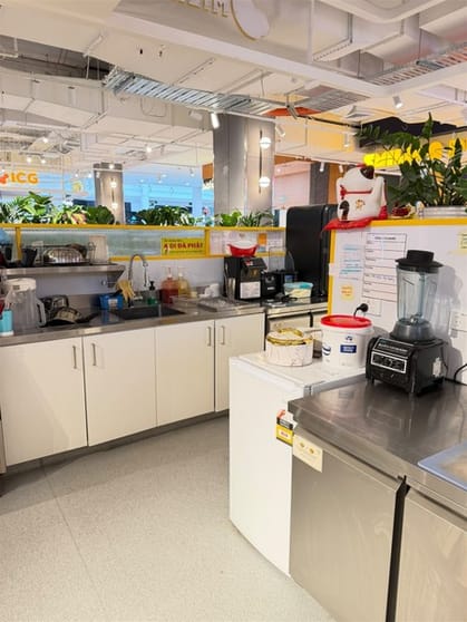 Profitable Buble Tea Shop in Prime Location & Huge Growth Potential Profitable Buble Tea Shop in Prime Location & Huge Growth Potential