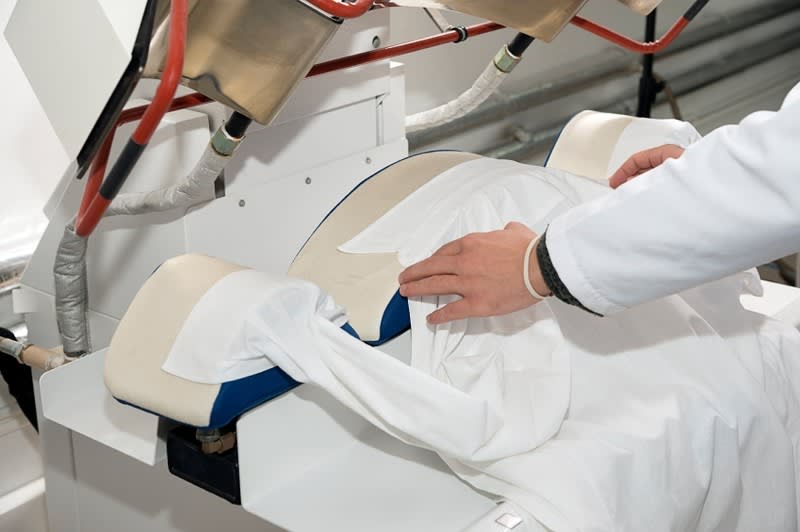 Established Dry Cleaning Business  Excellent Location [2608161]