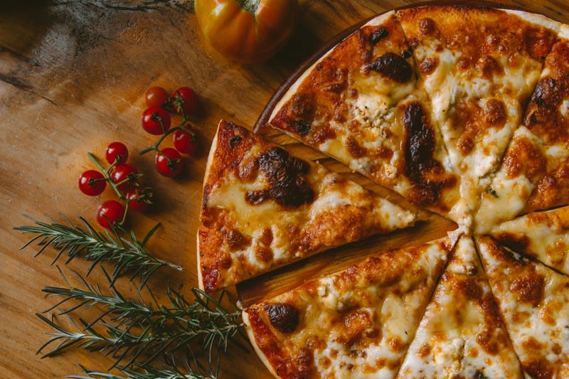 Established Pizza Franchise for Sale [2606171]