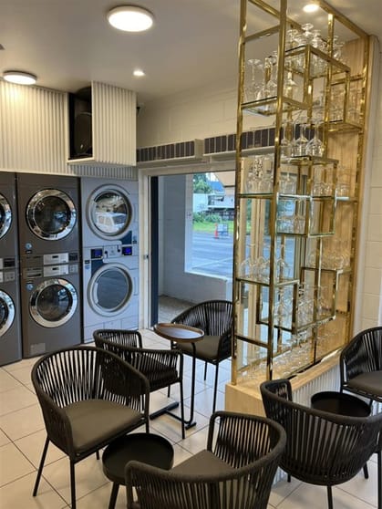 Laundro Lounge