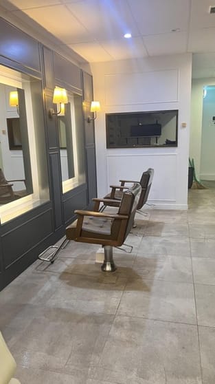 Fully Fitted Hair Salon Walk In & Start Trading