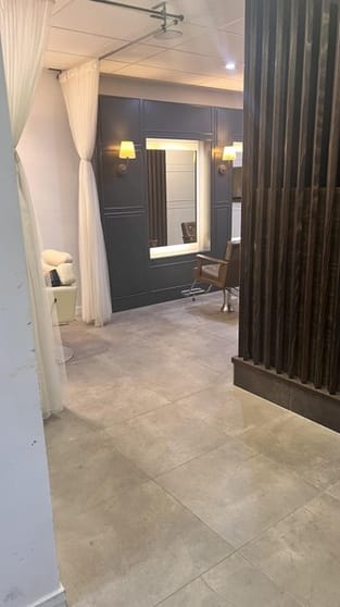 Fully Fitted Hair Salon Walk In & Start Trading