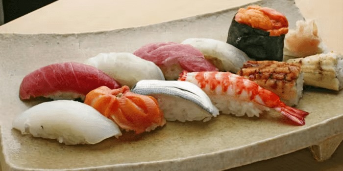 "Omakase" Course Offering Seasonal Ingredients with the Finest Preparation Methods