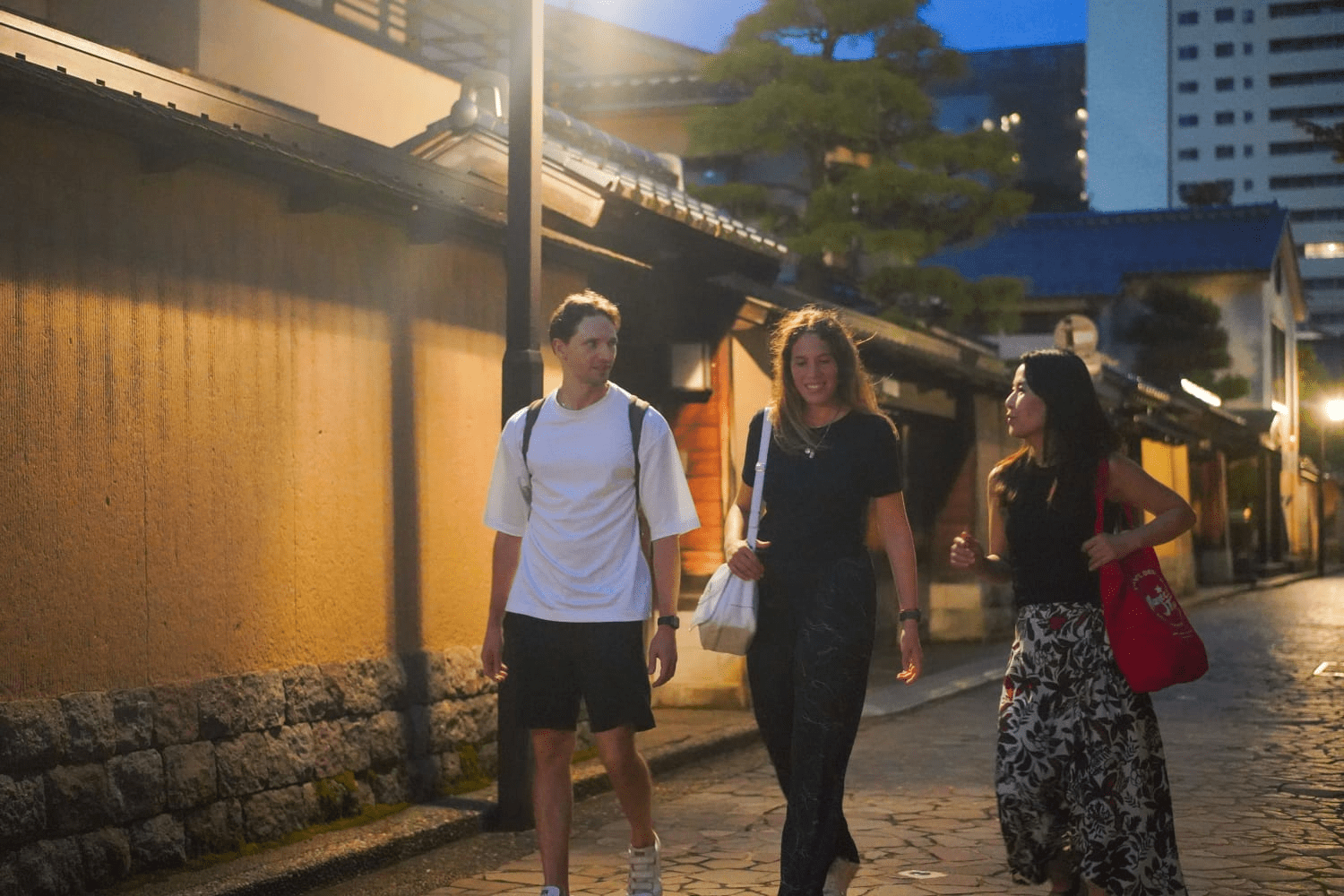 If You Come to "Kanazawa," a City Where Japanese Tradition and History Are Alive, Let's Also Enjoy Strolling Around the City Along with Food
