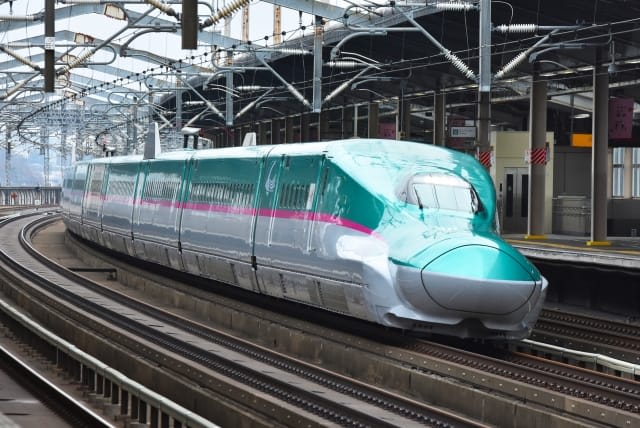 Limited Express Train Recommended for Those Who Want Comfortable Travel